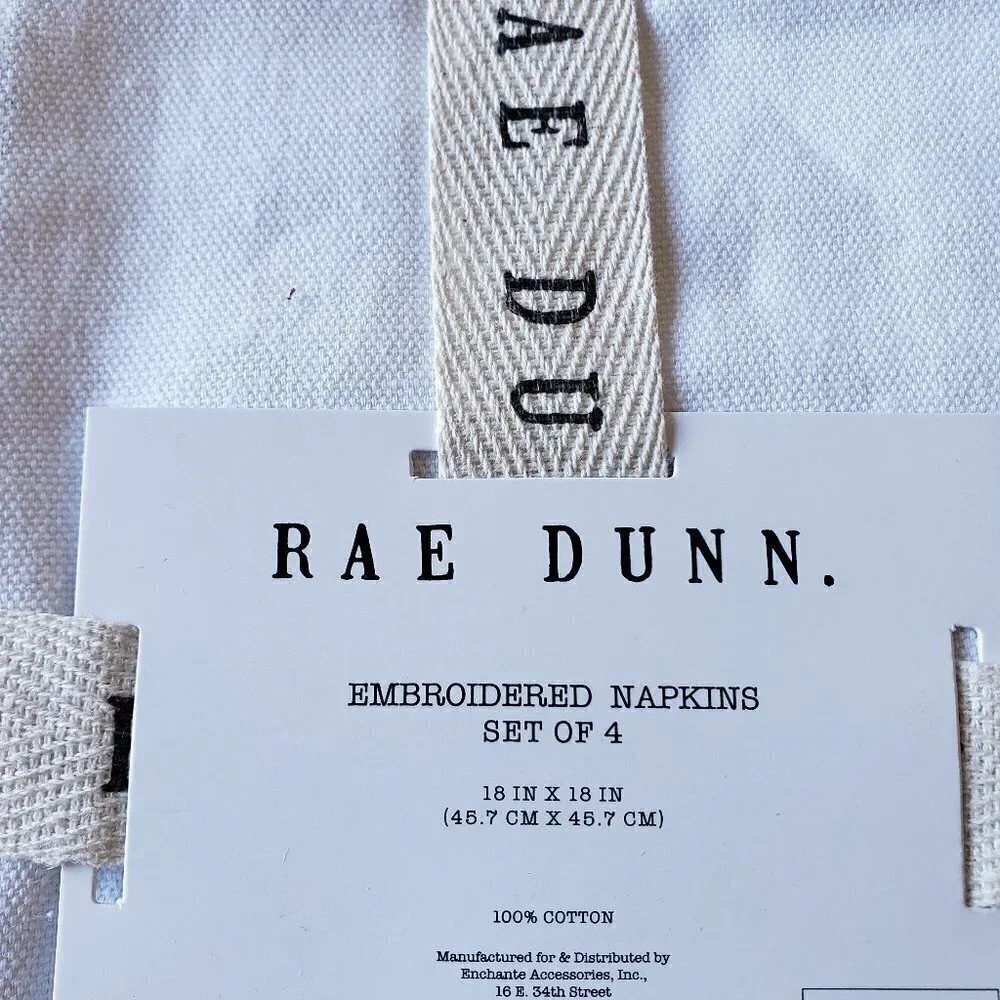 NWT - Love Embroidered Set of 4 Cloth Napkins Rae Dunn 18